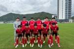 亚泰U21队主帅阎峰、守门员教练秦潇完成救火任务13日返回珠海